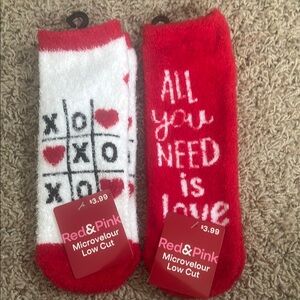 NEW Set of 2 Microvelour Low Cut Socks